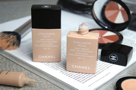 Chanel vitalumiere aqua swatches